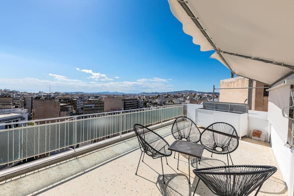 Apartment Penthouse Under Acropolis Athens